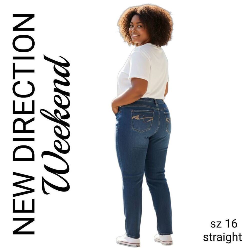 New Directions Weekend Rhinestone Sequin Embroidered Pocket Straight Blue Jeans